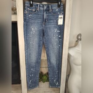 Ralph Lauren mid-rise ankle jeans with a distressed SZ 2, 14" Waist, 27" Inseam